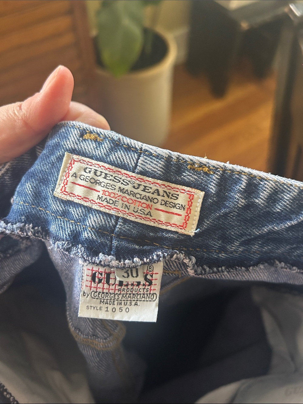 VINTAGE GUESS Acid Wash Jeans - Picture 2 of 8